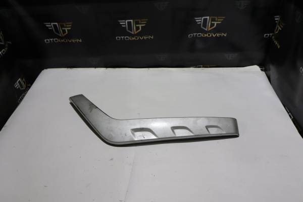 FORD CUSTOM 300 L 125 PS ÇIKMA PARÇA  İÇ AYNA PLASTİĞİ